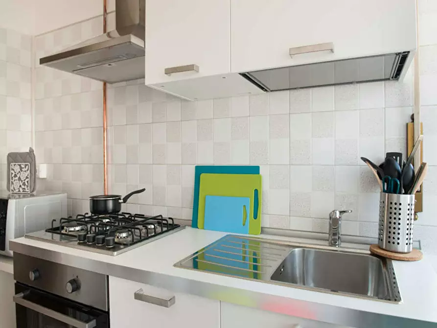 Immagine 9 di Camera in affitto  in Via San Francesco da Paola a Torino