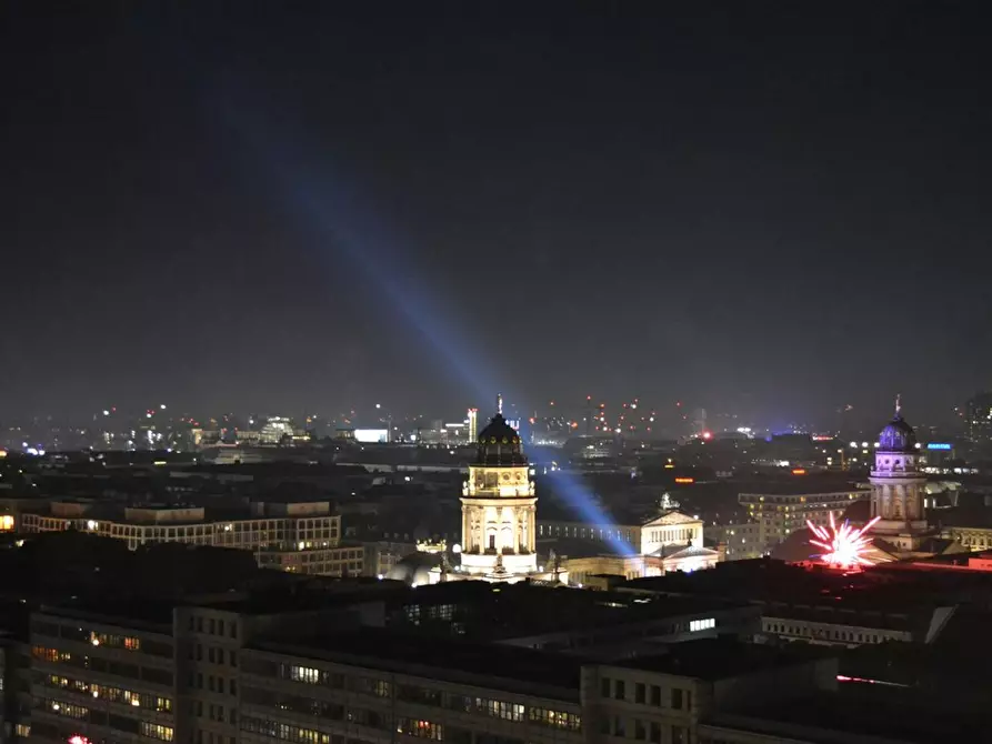Immagine 6 di Appartamento in affitto  in Leipziger Straße a Berlin