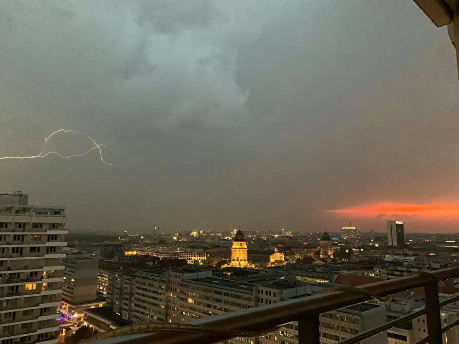 Immagine 8 di Appartamento in affitto  in Leipziger Straße a Berlin