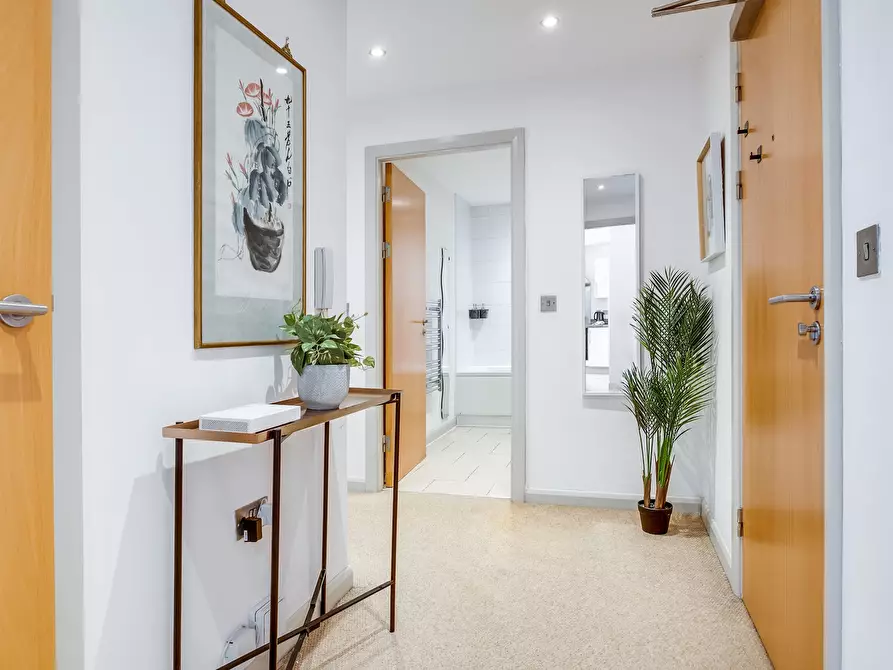 Immagine 9 di Casa indipendente in affitto  in Stuart Street a 