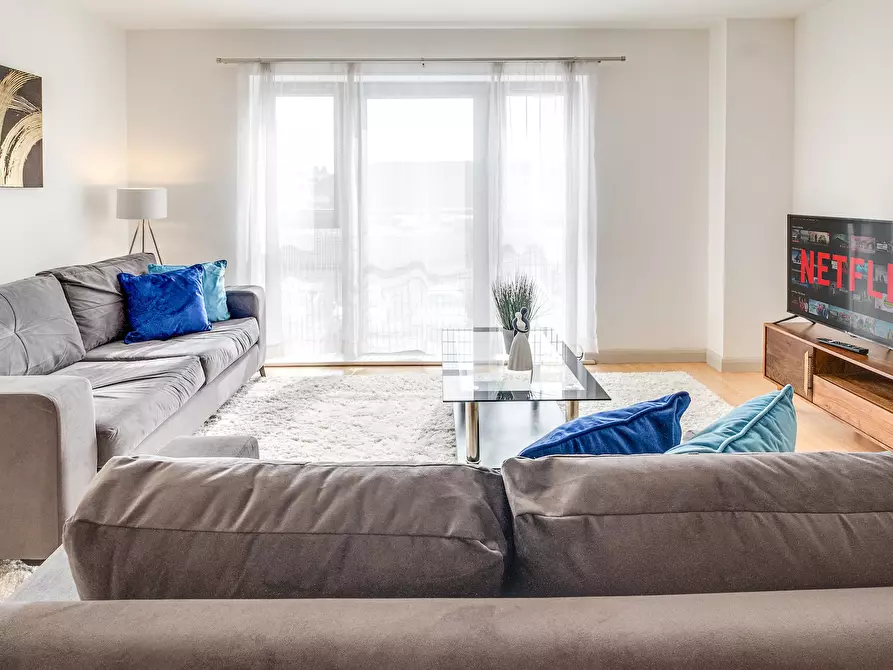 Immagine 2 di Casa indipendente in affitto  in Stuart Street a 