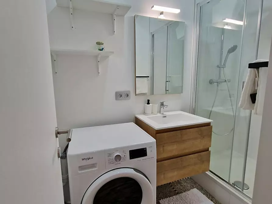 Immagine 8 di Appartamento in affitto  in Rue Max Roos a Schaerbeek