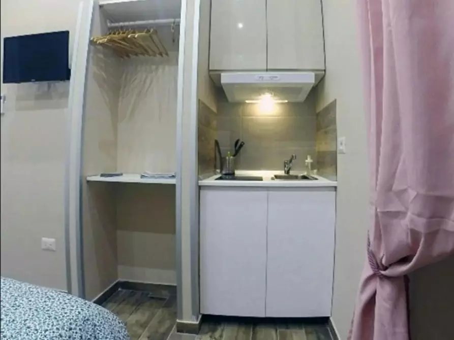 Immagine 2 di Appartamento in affitto  in Via del Maio di Porto a Napoli