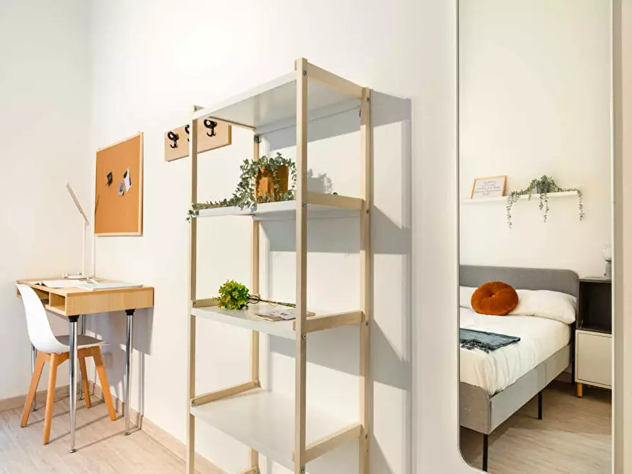 Immagine 5 di Camera in affitto  in Via Ausonio a Milano