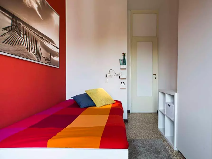 Immagine 1 di Camera in affitto  in Viale Carlo Espinasse a Milano