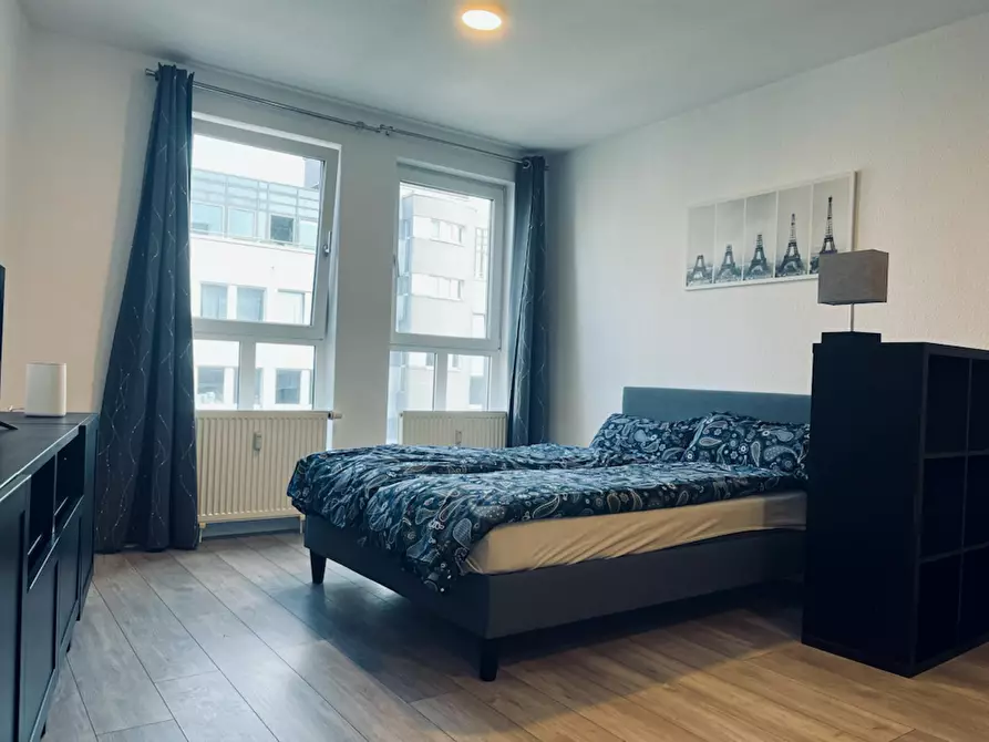 Immagine 1 di Appartamento in affitto  in Alte Jakobstraße a Berlin
