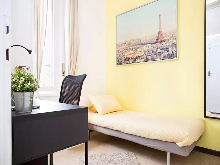 Immagine 1 di Camera in affitto  in Viale Carlo Espinasse a Milano