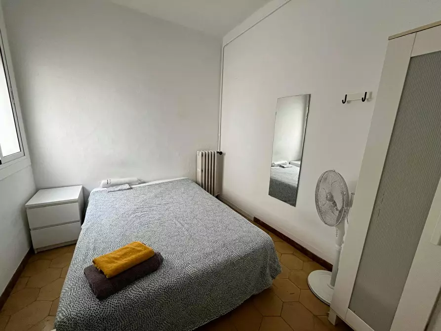 Immagine 2 di Camera in affitto  in Carrer de Muntaner a Barcelona