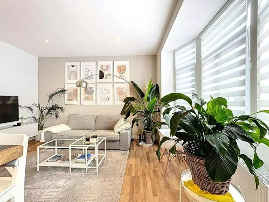 Immagine 2 di Appartamento in affitto  in Rue de Hennin a Ixelles