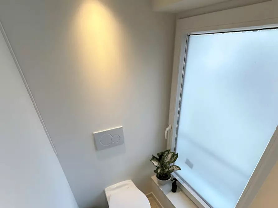 Immagine 8 di Appartamento in affitto  in Rue Souveraine a Ixelles