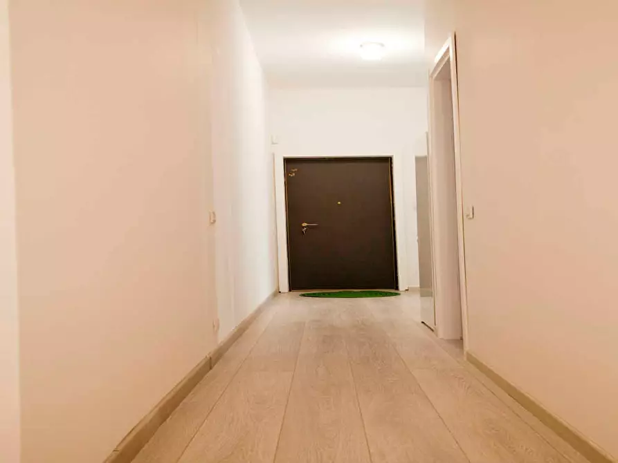 Immagine 10 di Camera in affitto  in Via Conca del Naviglio a Milano