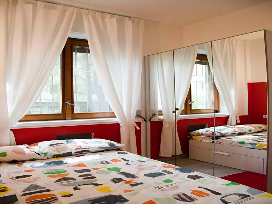 Immagine 2 di Camera in affitto  in Via Conca del Naviglio a Milano