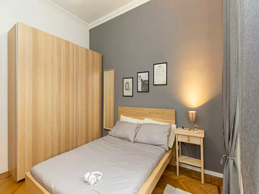 Immagine 1 di Camera in affitto  in Piazza Maria Adelaide di Savoia a Milano