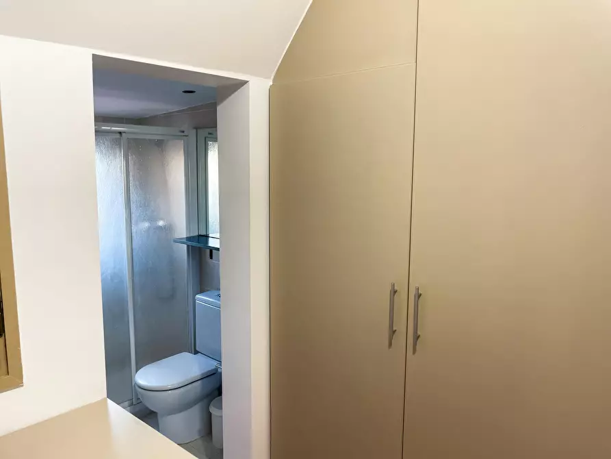 Immagine 6 di Camera in affitto  in Via Augusta a Barcelona