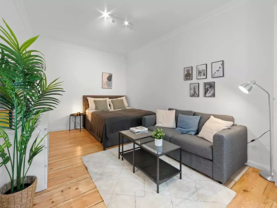 Immagine 1 di Appartamento in affitto  in Gaudystraße a Berlin