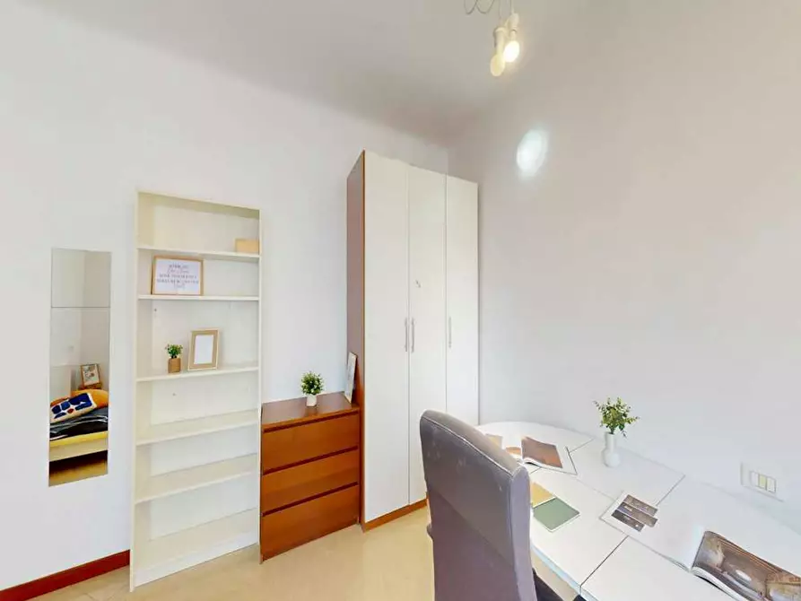 Immagine 8 di Camera in affitto  in Via Giuseppe Meda a Milano