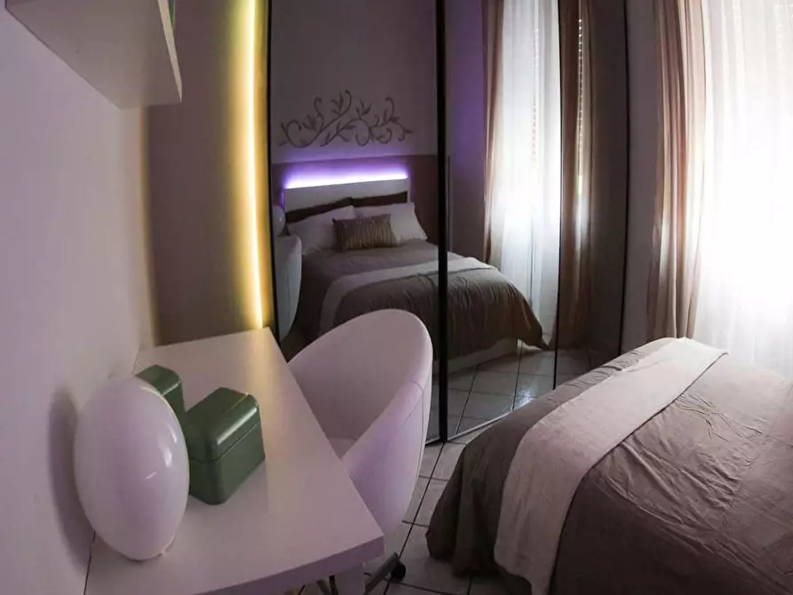 Immagine 9 di Camera in affitto  in Viale Sarca a Milano