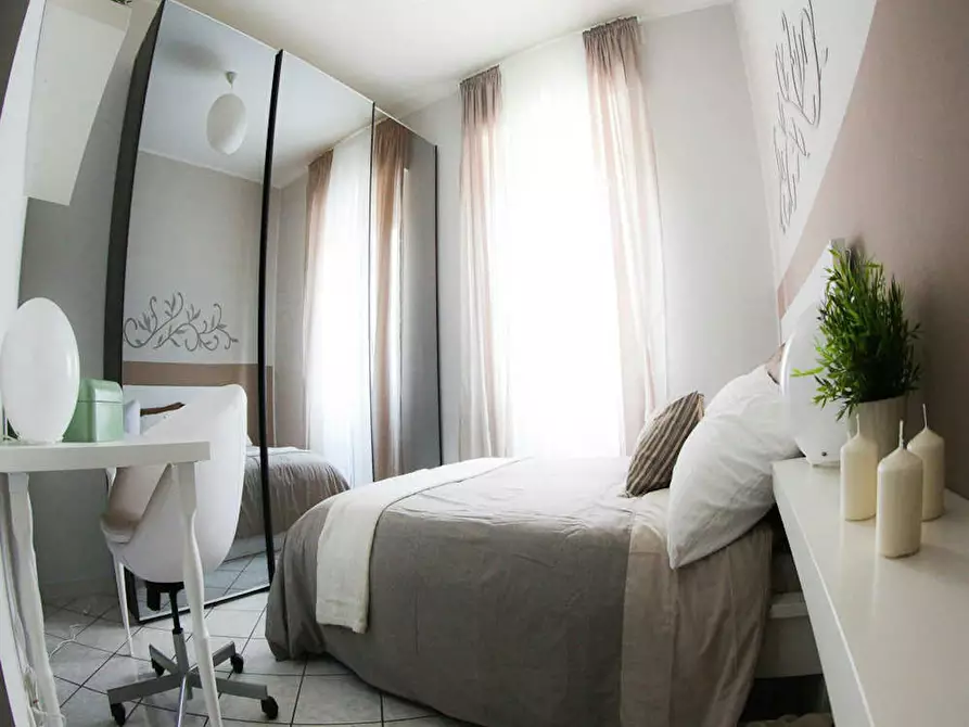 Immagine 7 di Camera in affitto  in Viale Sarca a Milano