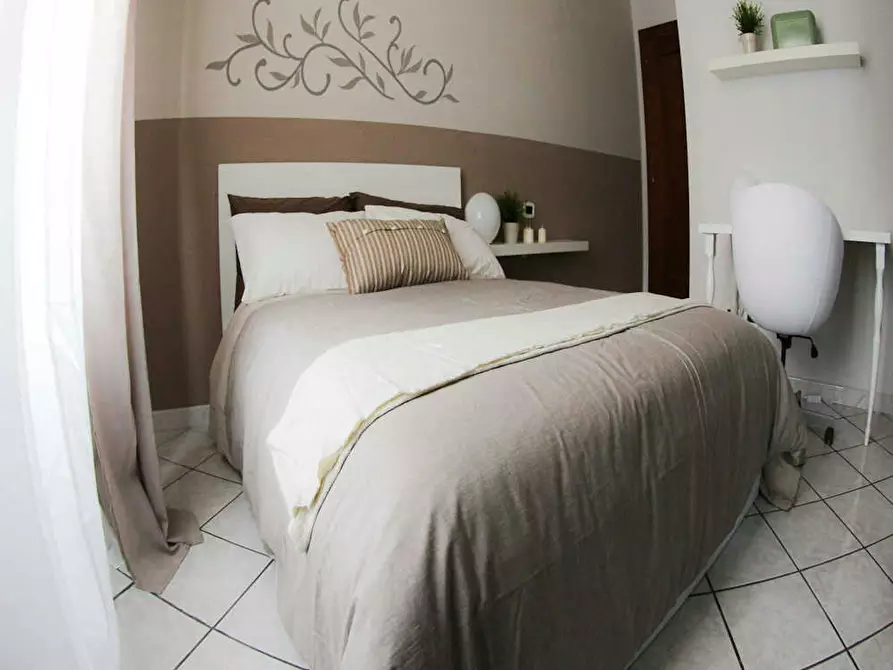 Immagine 6 di Camera in affitto  in Viale Sarca a Milano