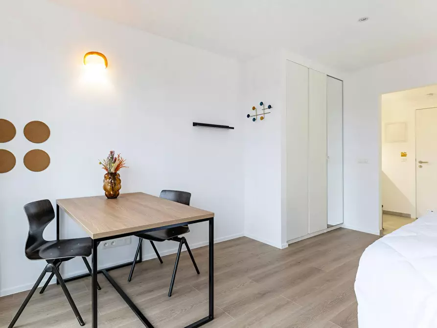 Immagine 5 di Camera in affitto  in Rue des Palmiers a Woluwe-Saint-Pierre