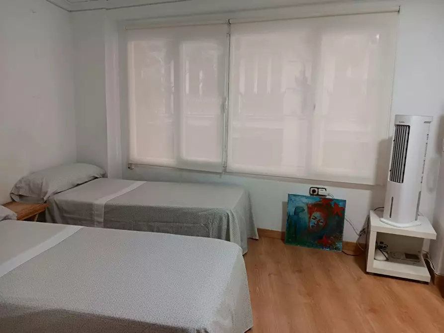 Immagine 1 di Camera in affitto  in Avinguda d'Aragó a Valencia