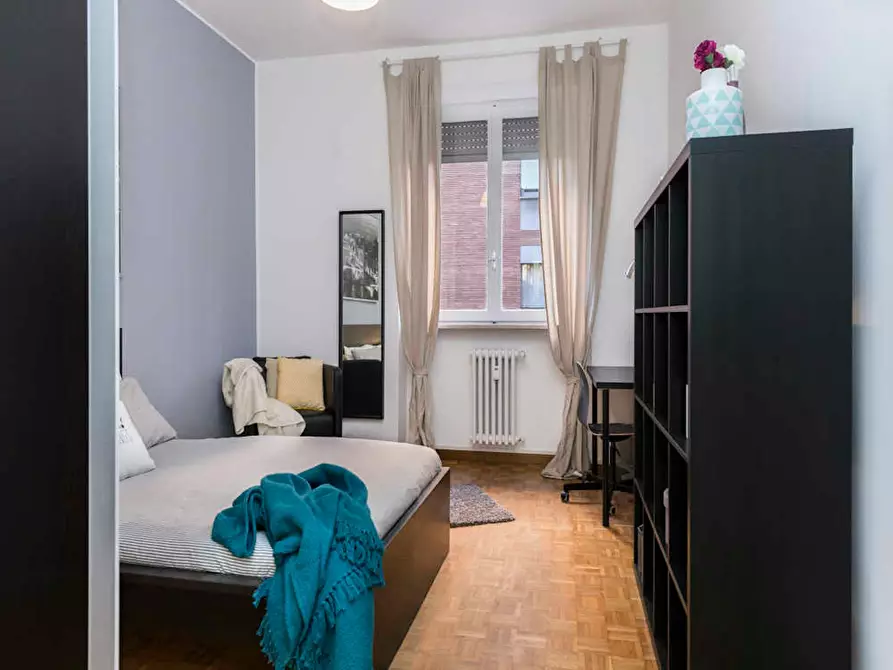 Immagine 4 di Camera in affitto  in Via dei Mandorli a Buccinasco