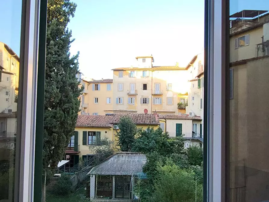 Immagine 1 di Camera condivisa in affitto  in Via di Mezzo a Firenze