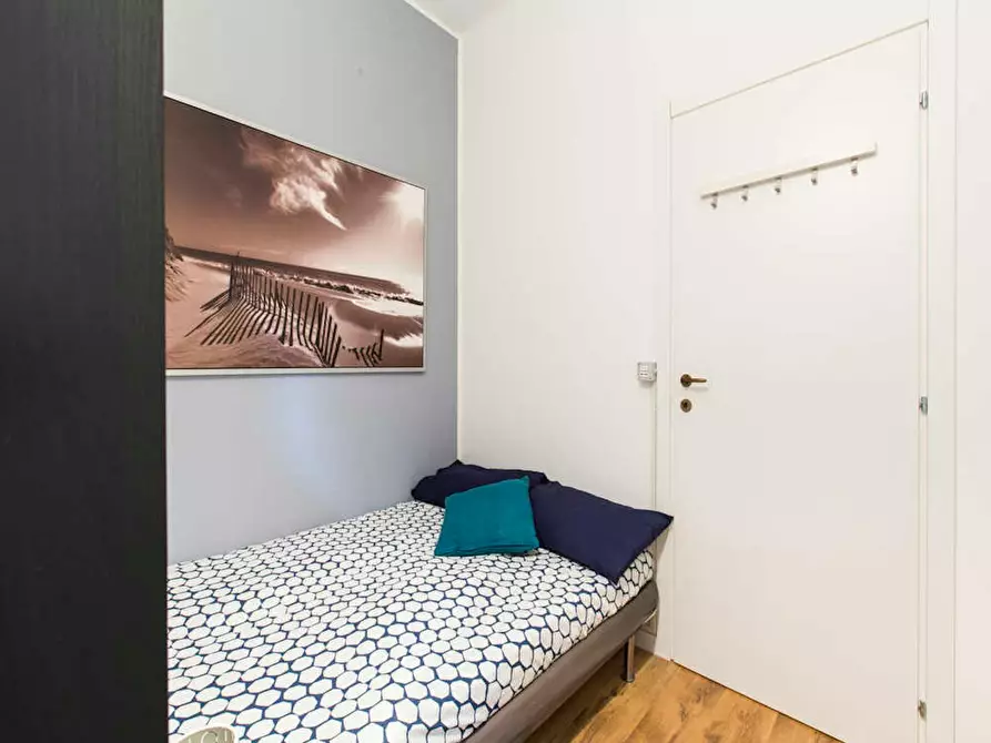 Immagine 1 di Camera in affitto  in Via Leone Tolstoi a Milano