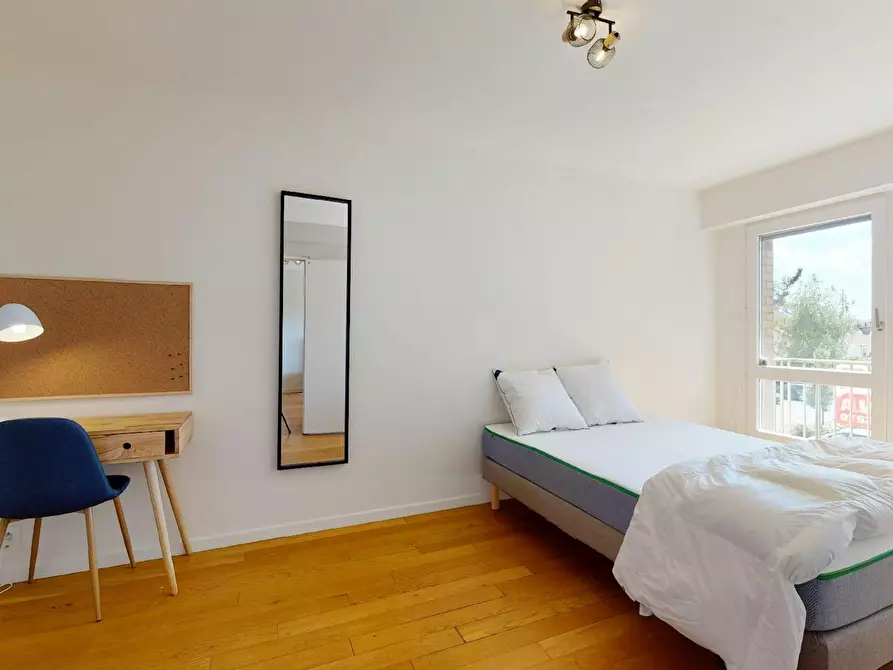 Immagine 1 di Camera in affitto  in Rue du Marais a Lille