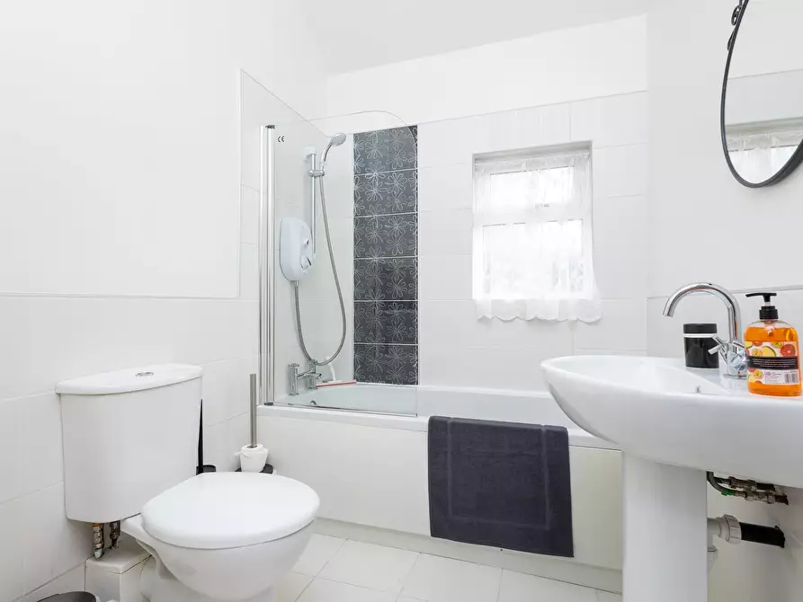 Immagine 8 di Casa indipendente in affitto  in Calder Row a 