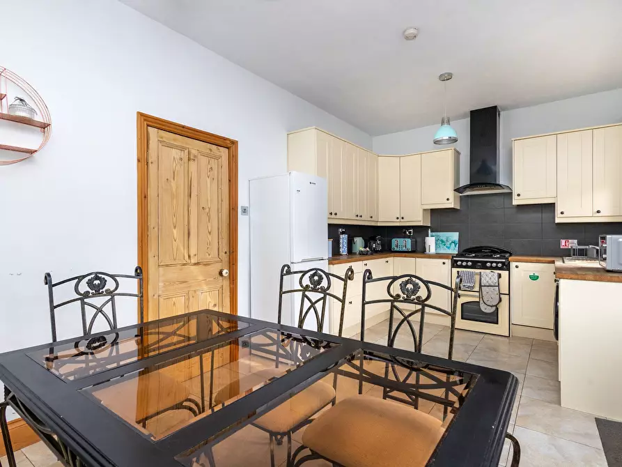 Immagine 6 di Casa indipendente in affitto  in Calder Row a 