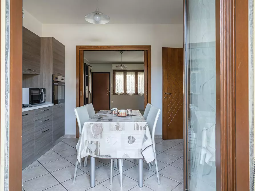 Immagine 10 di Appartamento in affitto  in Via Amsterdam a Sestu