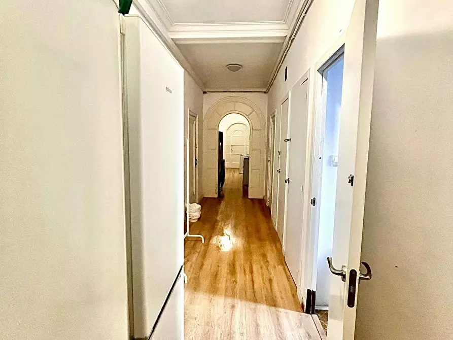 Immagine 4 di Camera in affitto  in Ronda de la Universitat a Barcelona