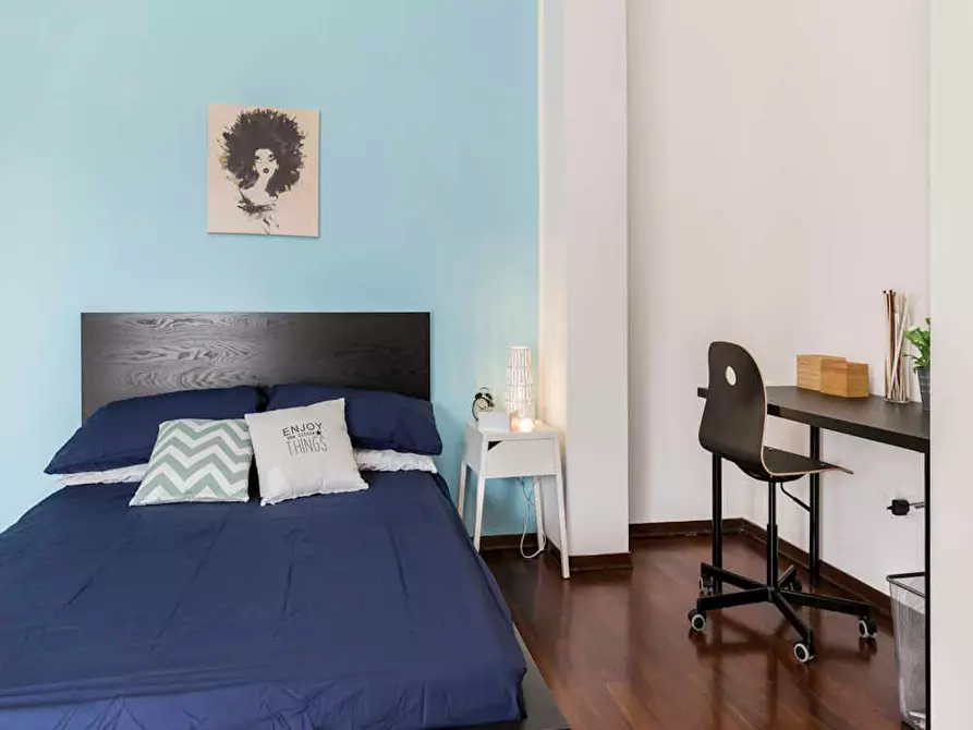 Immagine 3 di Camera in affitto  in Via Giuseppe Frua a Milano