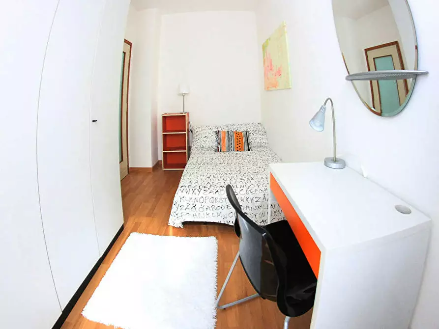 Immagine 2 di Camera in affitto  in Via Don Carlo Gnocchi a Milano