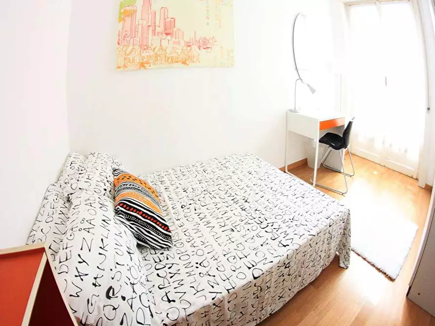 Immagine 1 di Camera in affitto  in Via Don Carlo Gnocchi a Milano