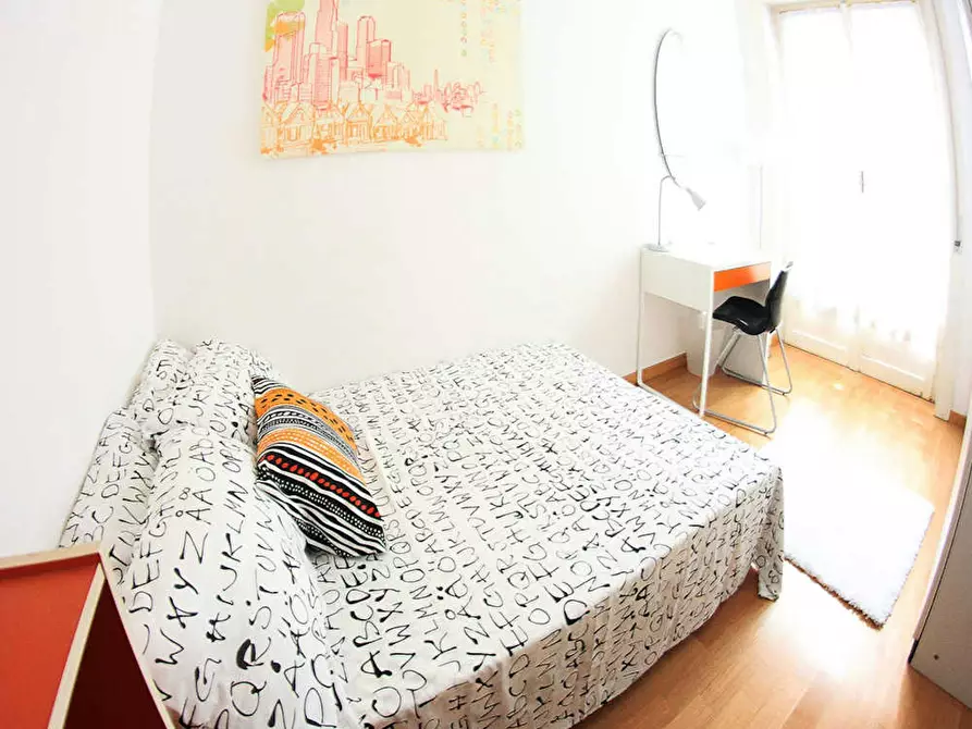 Immagine 1 di Camera in affitto  in Via Don Carlo Gnocchi a Milano