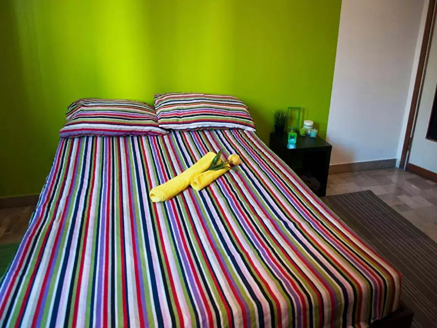 Immagine 1 di Camera in affitto  in Via Edoardo Bassini a Milano