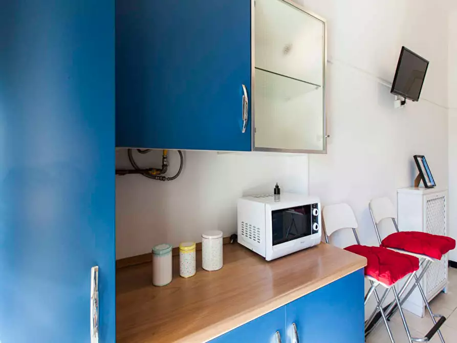 Immagine 8 di Camera in affitto  in Viale Emilio Caldara a Milano