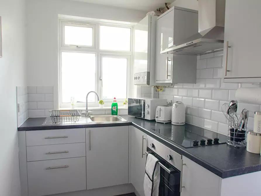 Immagine 9 di Casa indipendente in affitto  in Vespasian Road a 