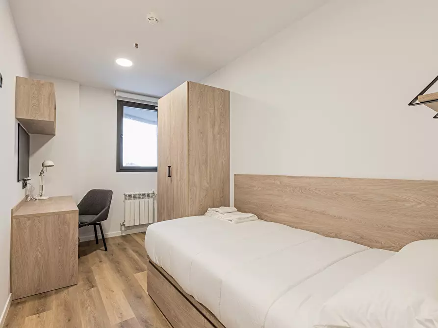 Immagine 2 di Camera in affitto  in Avenida del Cardenal Herrera Oria a Santander