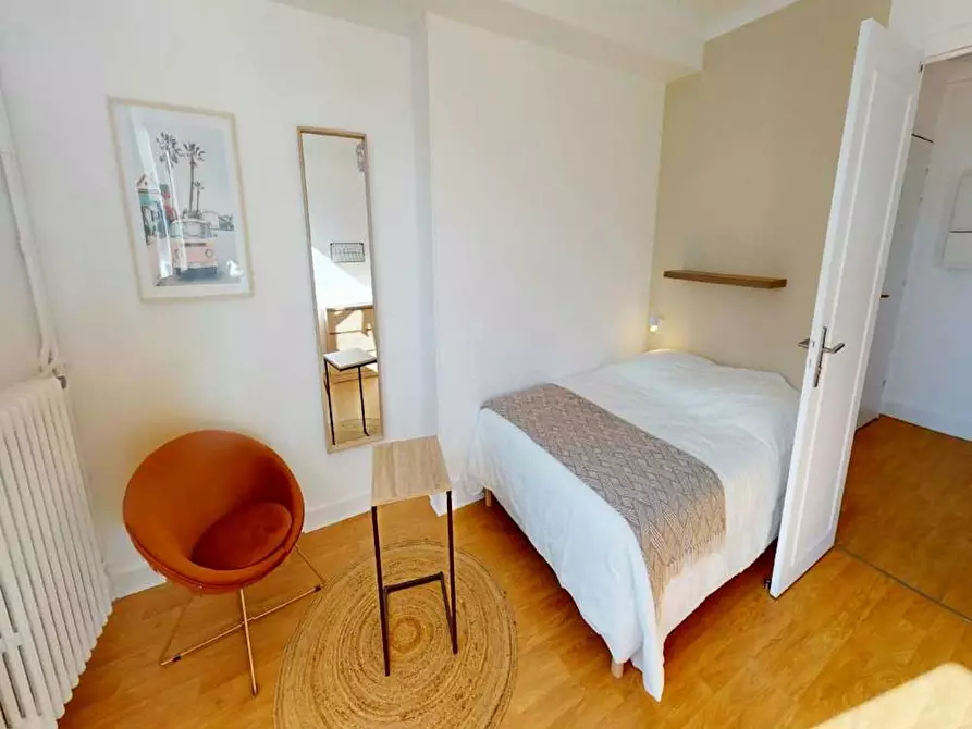 Immagine 3 di Camera in affitto  in Rue de Saussure a Paris 17