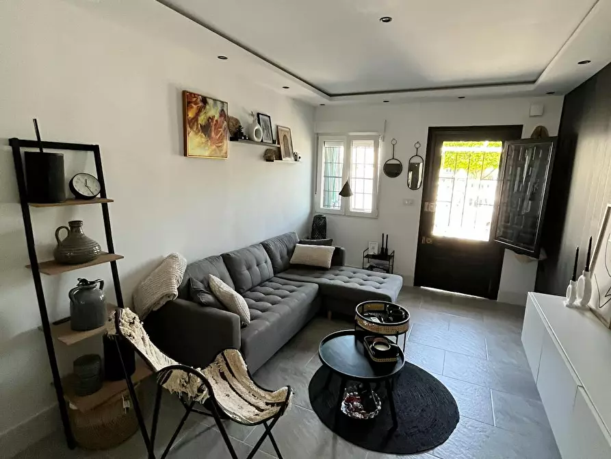 Immagine 9 di Casa indipendente in affitto  in Avinguda d'Albacete a Santa Pola