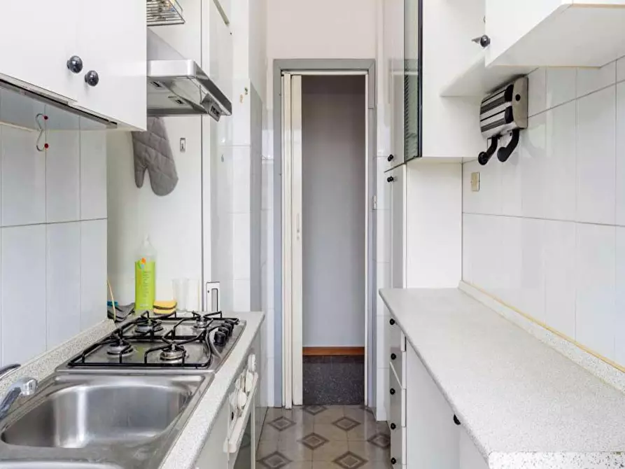 Immagine 8 di Camera in affitto  in Via Luca Ghini a Milano