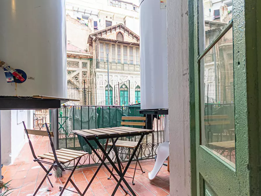 Immagine 2 di Camera in affitto  in Carrer de Sant Pau a Barcelona