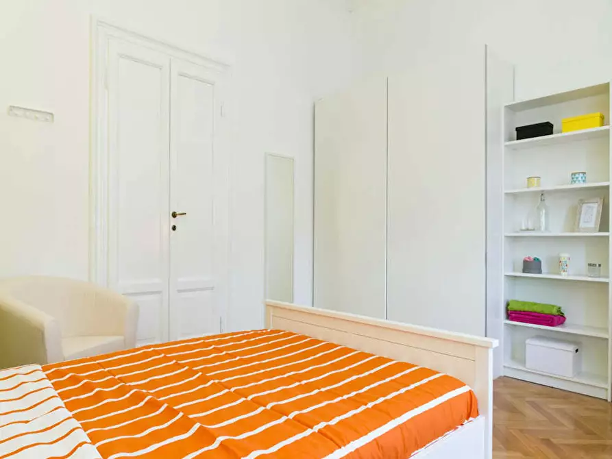 Immagine 5 di Camera in affitto  in Corso di Porta Romana a Milano