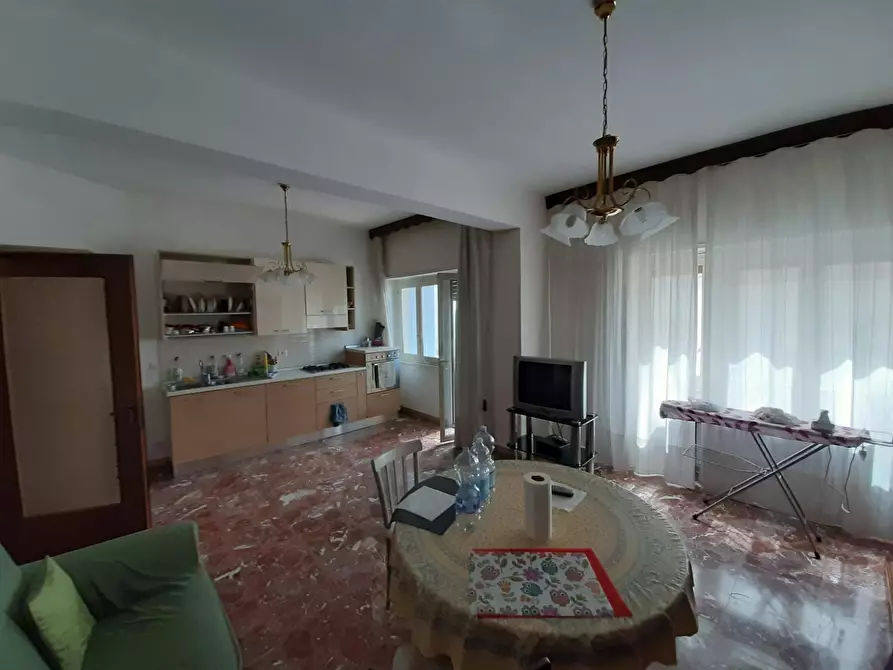 Immagine 3 di Camera in affitto  in Via Aurora a Reggio Di Calabria