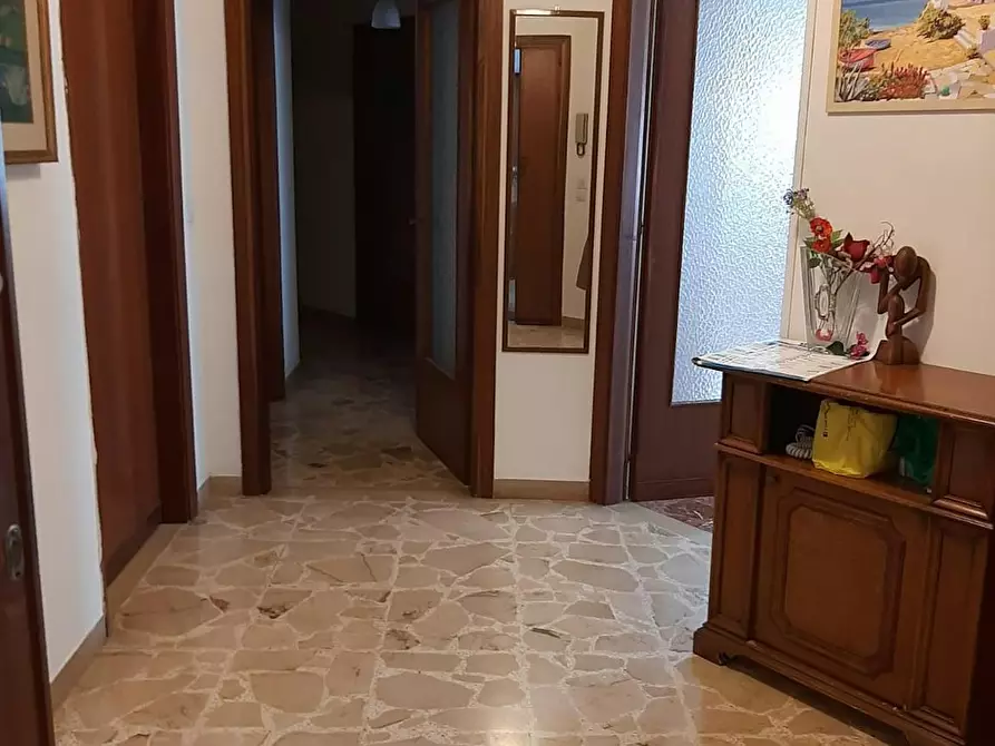 Immagine 5 di Camera in affitto  in Via Aurora a Reggio Di Calabria