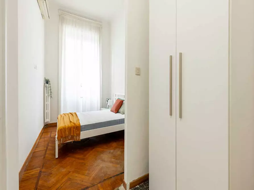 Immagine 4 di Camera in affitto  in Piazzale Susa a Milano