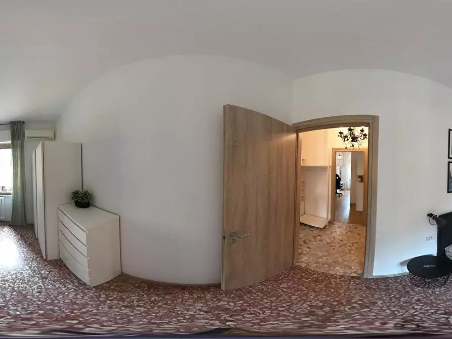 Immagine 10 di Camera in affitto  in Via Emilio Faà Di Bruno a Milano